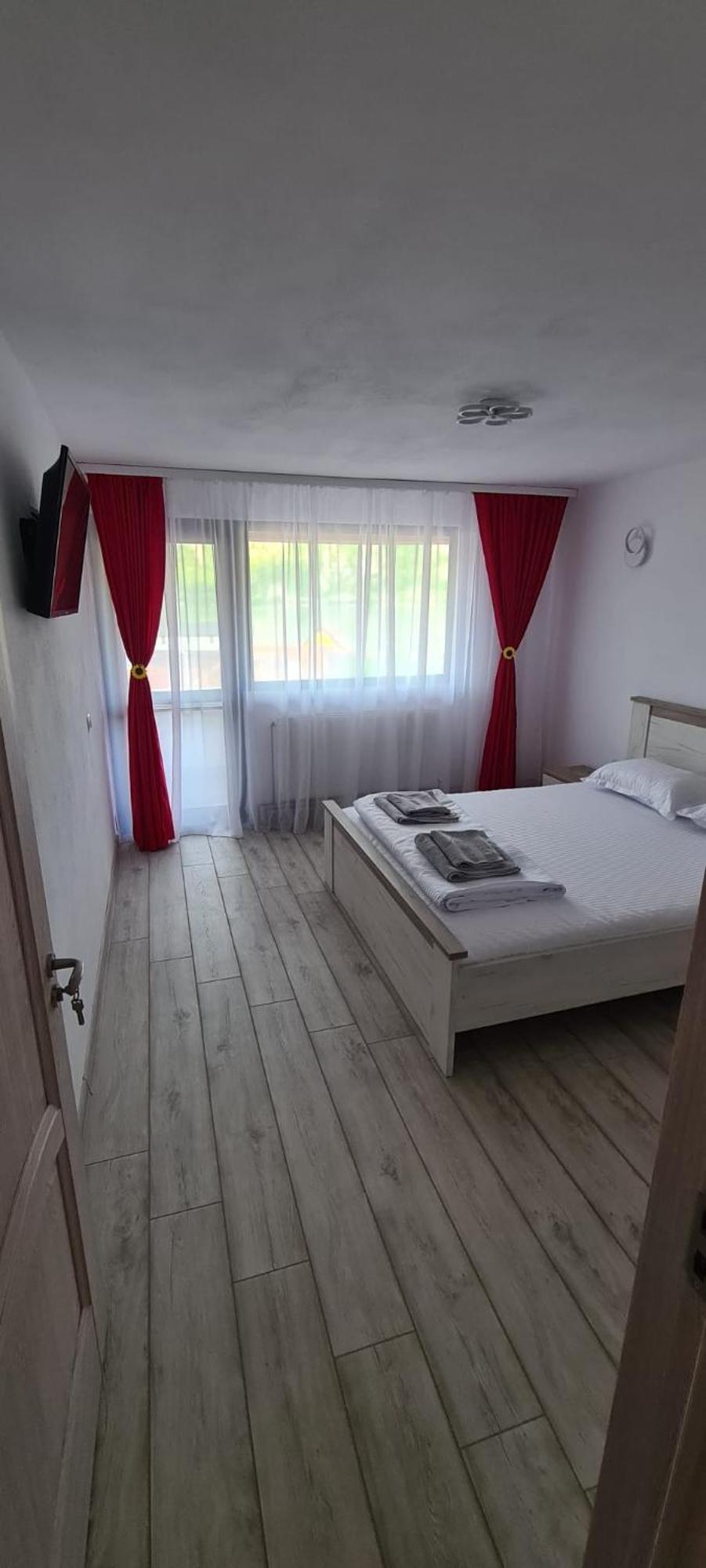 Villa Alexandra Si Adan Dubova Esterno foto