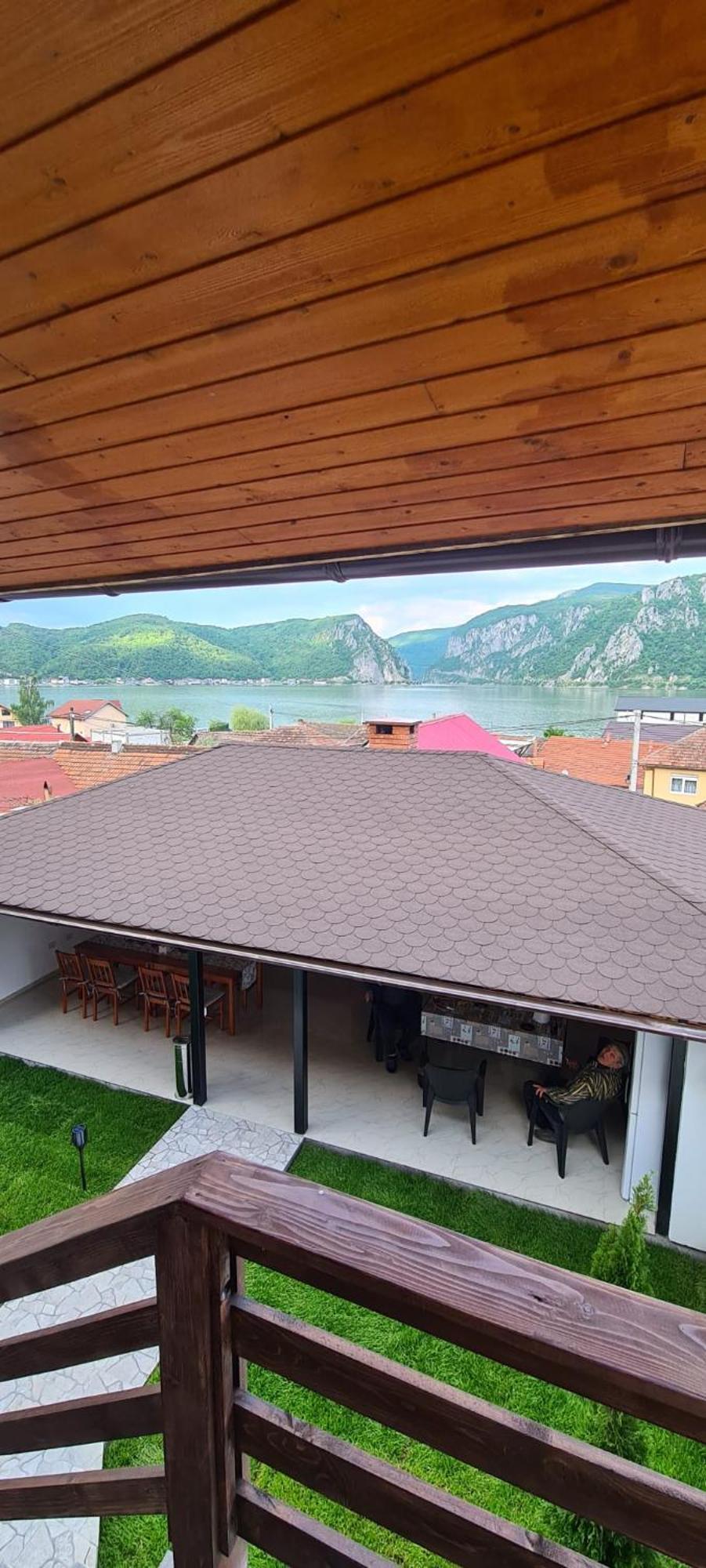 Villa Alexandra Si Adan Dubova Esterno foto